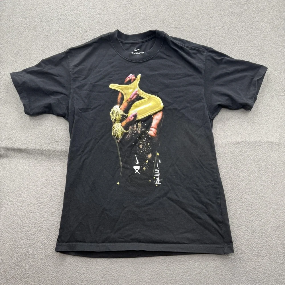 Nike Shirt Mens Small Black Shoe Hand Graphic The Nike Tee Tagless Loose Fit